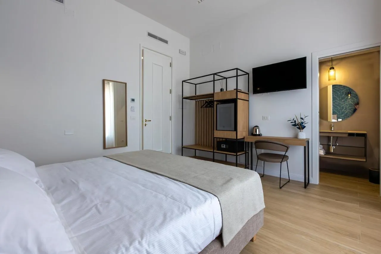 Le Gemme Di Cavour Luxury Rooms パレルモ