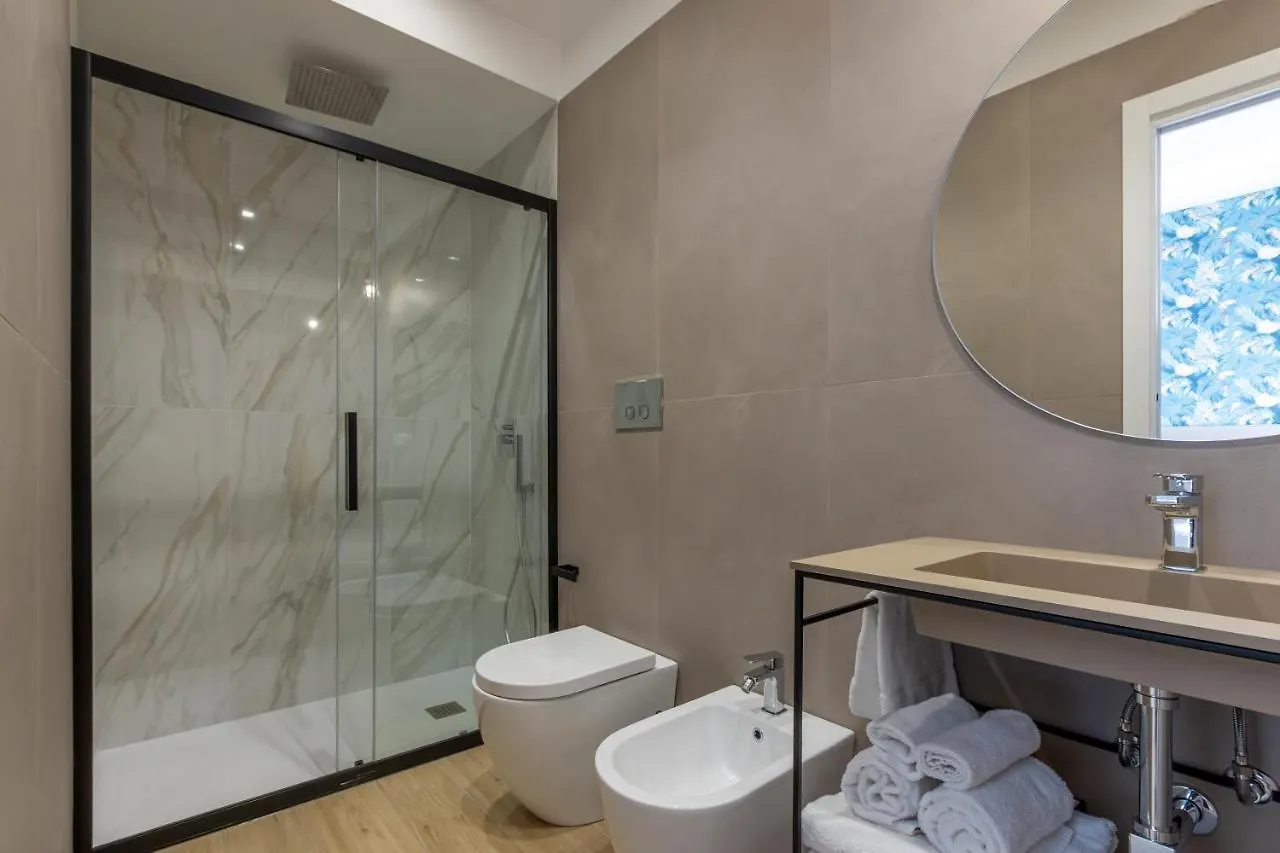 Le Gemme Di Cavour Luxury Rooms パレルモ