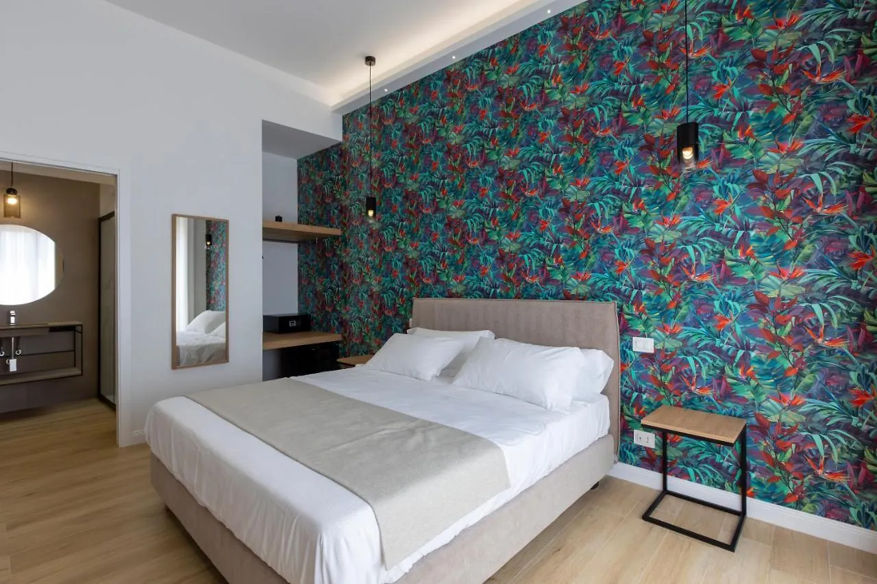 Le Gemme Di Cavour Luxury Rooms パレルモ 0*,  イタリア