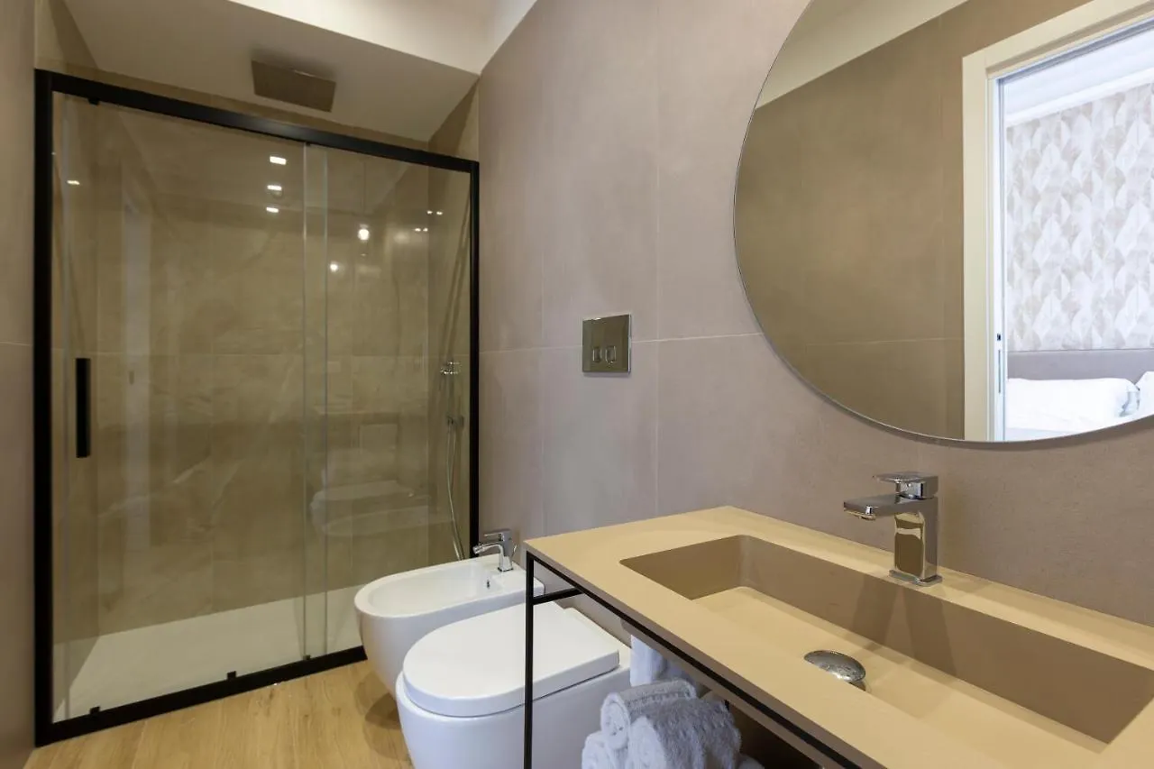 ゲストハウス Le Gemme Di Cavour Luxury Rooms パレルモ イタリア